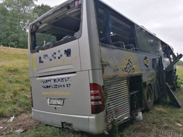 Украинский автобус попал в ДТП в Польше, много пострадавших: фото