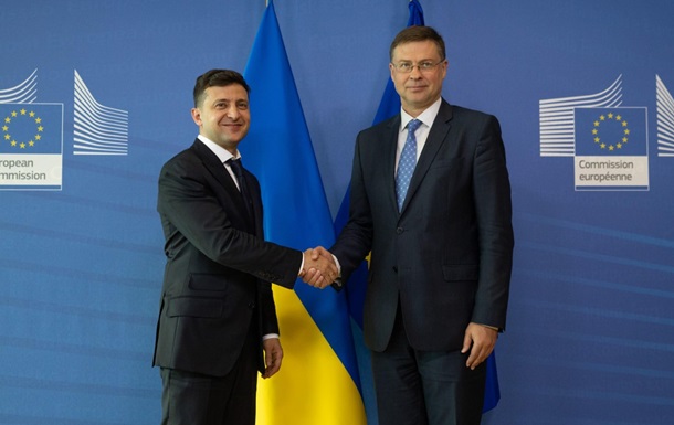 В ЕК объяснили, когда Украина получит второй транш