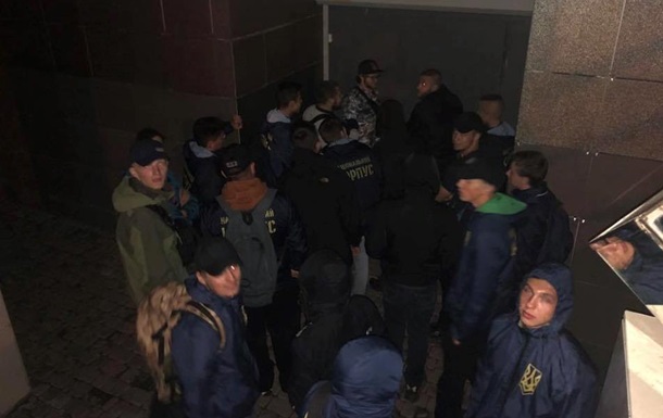 В Харькове Нацкорпус закрыл ночной клуб
