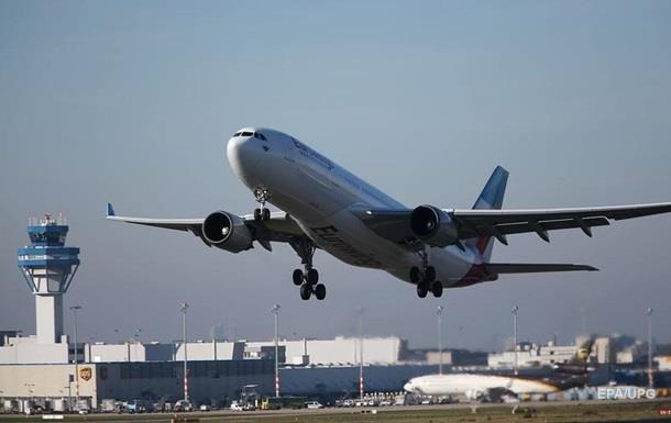 В США масштабный сбой привел к задержке сотен авиарейсов