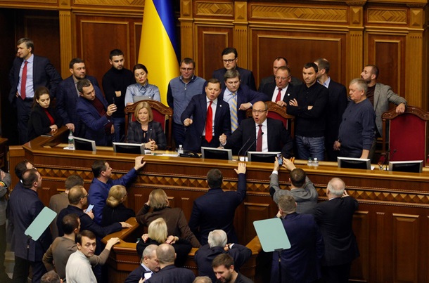 В Украине ввели военное положение