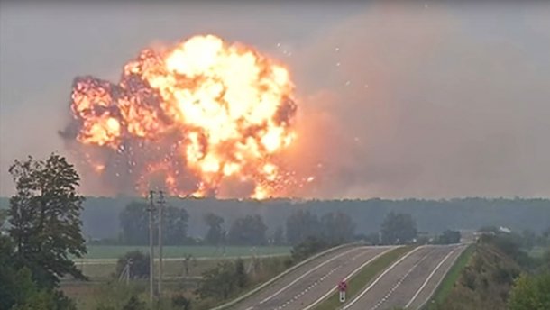 Вибухи у Калинівці та Балаклії: чому владі вигідна утилізація боєприпасів тільки на папері