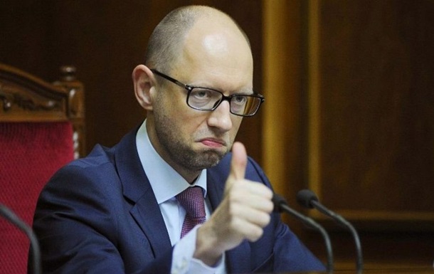Яценюк обещает с мая повышение соцстандартов