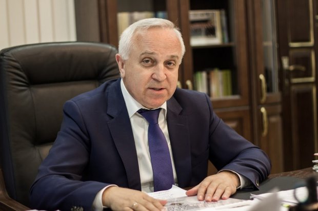 Зухвалі схеми в Академії аграрних наук: хто і як привласнив собі державні землі