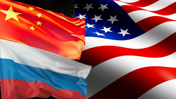 Зустріч Трампа з Путіним, США на межі війни та нова загроза ПАРЄ: топ-5 блогів тижня