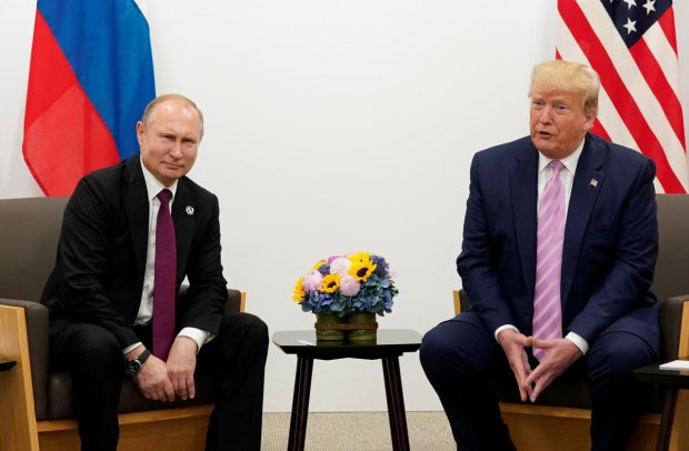 Зустріч Трампа з Путіним, США на межі війни та нова загроза ПАРЄ: топ-5 блогів тижня