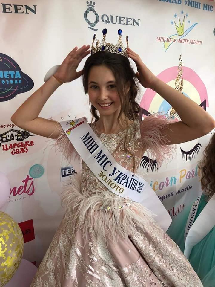«Мини-Мисс Украины 2019» стала херсонская гимназистка
