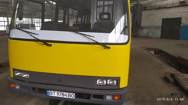В Херсоне отремонтировали только что купленную б/у маршрутку