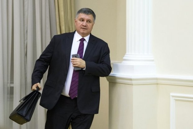 Вони самі дають привід для критики: депутатка про своє ставлення до Зеленського та Порошенка