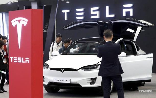 Tesla отозвала 15 тысяч внедорожников в Северной Америке