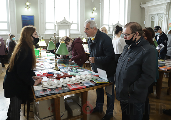 Главная библиотека Одессы проводит выставку украинских книг 