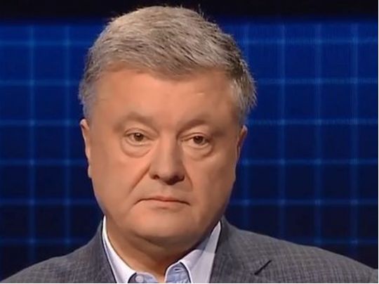 У&nbsp;Печерському суді повинно розпочатися засідання у&nbsp;справі Порошенка: експрезидент уже у&nbsp;залі (фото, відео)