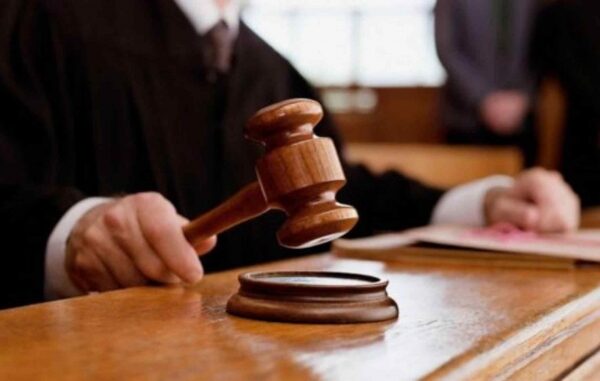 Водителя, который насмерть сбил двух пешеходов на Адмиральском проспекте и скрылся, будут судить Водителя, который насмерть сбил двух пешеходов на Адмиральском проспекте и скрылся, будут судить