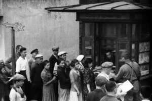 Баррикады, разрушения и оккупация: Одесса во время Второй мировой войны в фотографиях Баррикады, разрушения и оккупация: Одесса во время Второй мировой войны в фотографиях