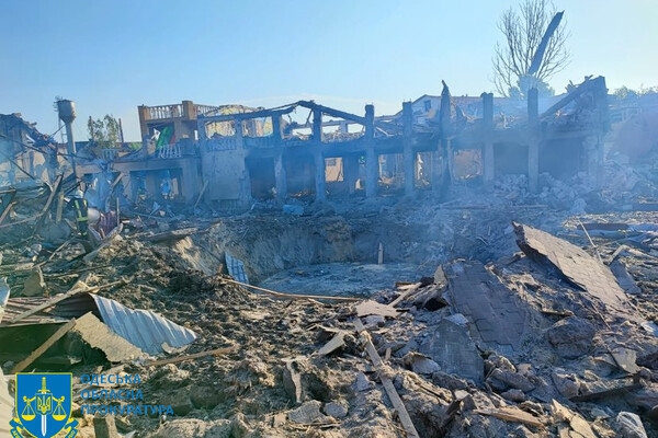 Разрушены базы отдыха, жилые дома и 30 частных домохозяйств: обстрелом Затоки занялась прокуратура 