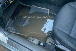 На Одессу снова обрушилась непогода: какие улицы затопило На Одессу снова обрушилась непогода: какие улицы затопило