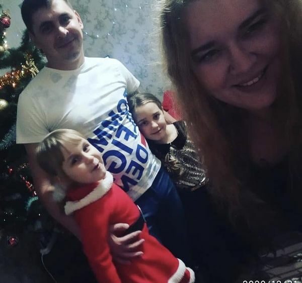 &laquo;На&nbsp;будинок росіяни скинули авіабомбу, а&nbsp;потім прицільно добивали його з&nbsp;танка&raquo;: в&nbsp;Ізюмі під завалами загинула родина з&nbsp;8 людей