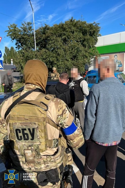 Допомагав «пришвидшувати» зняття арешту з майна: в Одесі чиновник організував масштабну корупційну схему