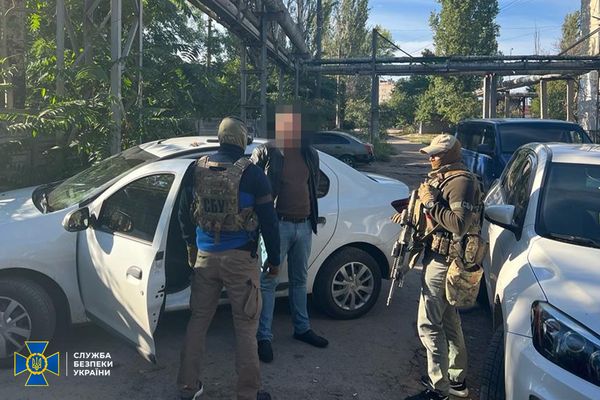 Допомагав «пришвидшувати» зняття арешту з майна: в Одесі чиновник організував масштабну корупційну схему