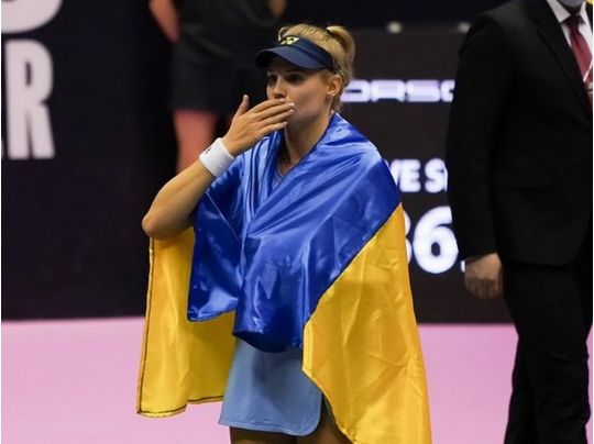 Українка Ястремська просто у&nbsp;роздягальні послала фанатку путіна слідом за&nbsp;російським військовим кораблем (відео)
