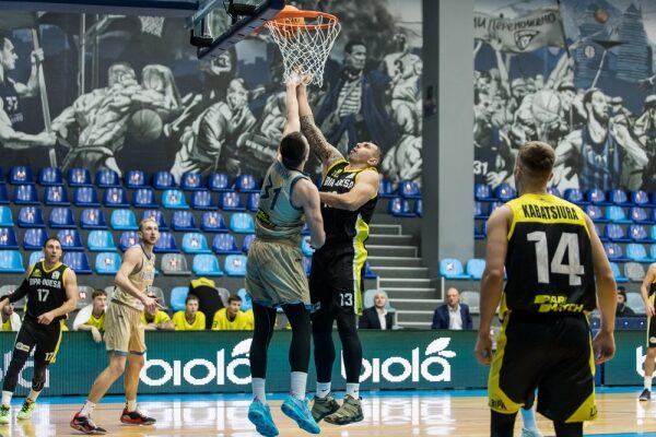 Баскетбол. &laquo;БІПА&raquo; поступається лідеру Суперліги