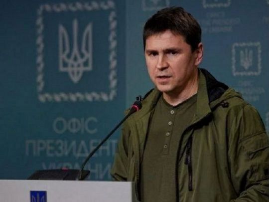 &laquo;Не&nbsp;читайте російських газет&raquo;: у&nbsp;Зеленського дали пораду Маску, що&nbsp;оскандалився