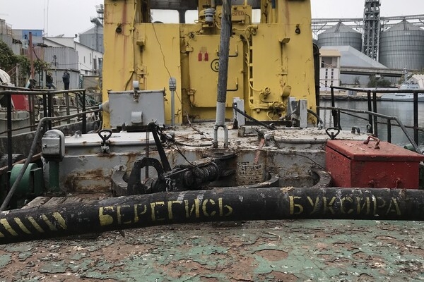 Одесский порт продает три буксира