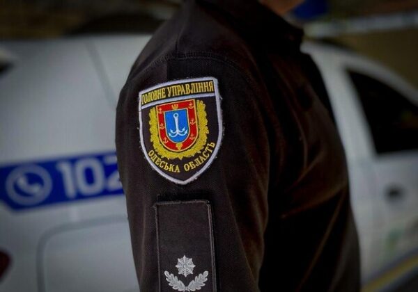 В Одесской области обнаружили замотанное в ковер тело женщины: что известно В Одесской области обнаружили замотанное в ковер тело женщины: что известно