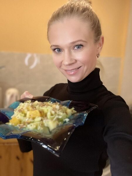 Салат з&nbsp;пекінської капусти, яблука та&nbsp;апельсину: ідеальний для вечері