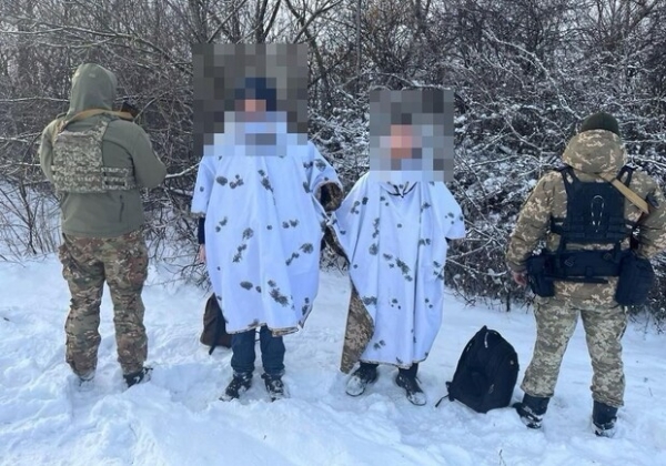 Двое мужчин в Одесской области пытались пересечь границу в белых халатах