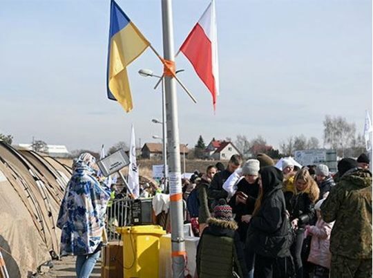 Польща більше не&nbsp;приваблює: українці масово покидають сусідню країну&nbsp;&mdash; куди прямують