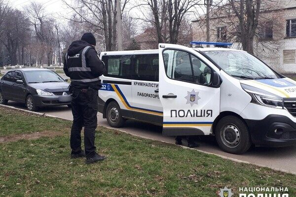 В Одесской области нашли мертвого мужчину в военной форме: его жестоко убили