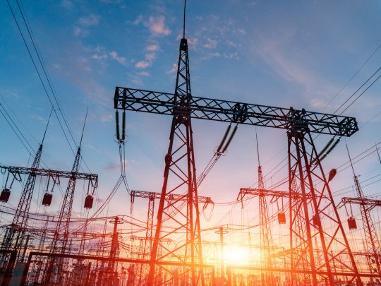 Українці переплачують за електроенергію десятки мільярдів гривень: експерт пояснив, звідки беруться такі цифри