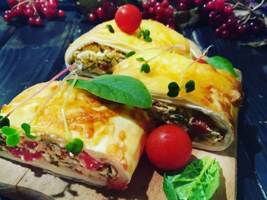 Курячо-овочевий пиріг: такий соковитий, що&nbsp;аж&nbsp;тане у&nbsp;роті