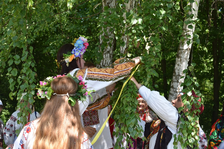 Літні обереги та&nbsp;дівочі ворожіння на&nbsp;Русалчин Великдень: народні обряди, заклинання та&nbsp;заборони на&nbsp;Трійцю, яка в&nbsp;цьому році припадає на&nbsp;8 червня