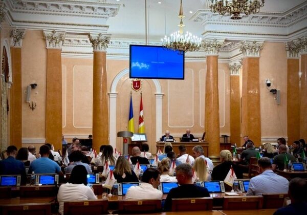 В Одессе выделили средства на противоаварийные работы в разрушенной обстрелом многоэтажке на Кутузакию В Одессе выделили средства на противоаварийные работы в разрушенной обстрелом многоэтажке на Кутузакию