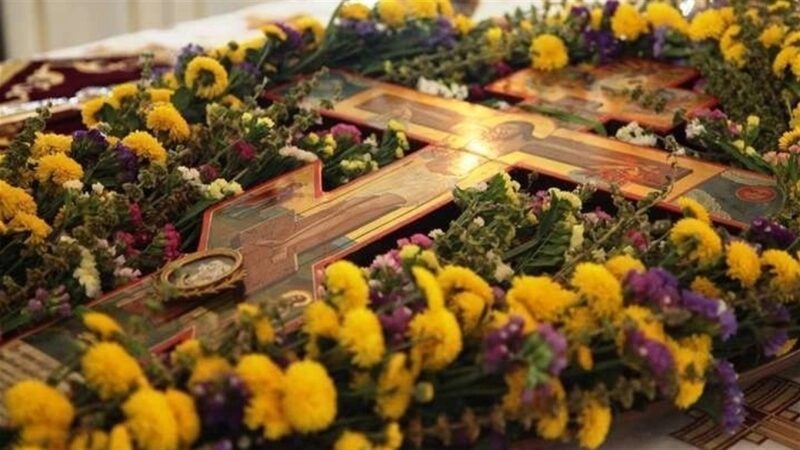 Народні традиції Здвиження: вшанування християнської святині, сила молитви, прикмети та&nbsp;заборони суворого свята