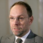 Пропозиція директора НАБУ щодо конкурсу на посаду Генпрокурора суперечить Конституції — нардеп Власенко