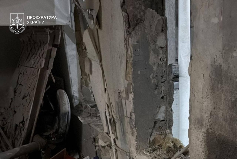 Полювання на&nbsp;поліцейських: вибух у&nbsp;Дніпрі розслідують як&nbsp;теракт (фото, відео)