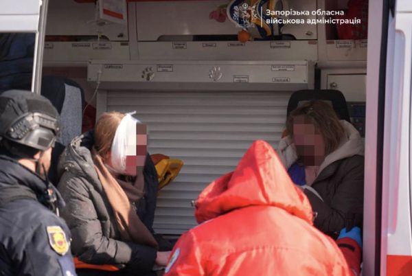 росія вдарила по&nbsp;пологовому будинку у&nbsp;Запоріжжі: показали шокуючі кадри (фото, відео)