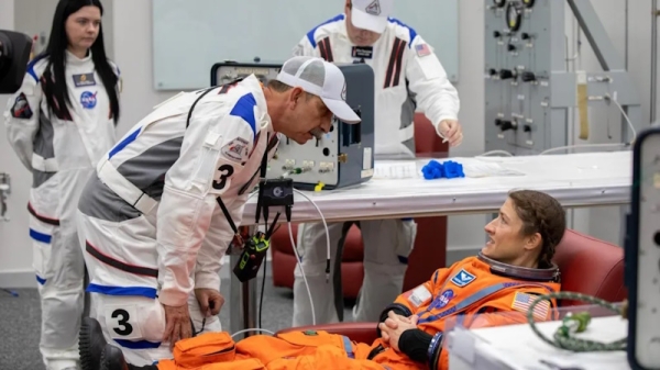 Лунная ракета NASA Artemis возвращается на стартовую площадку Лунная ракета NASA Artemis возвращается на стартовую площадку